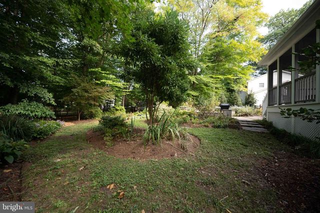 5124 CLINTON RD, Alexandria, VA 22312