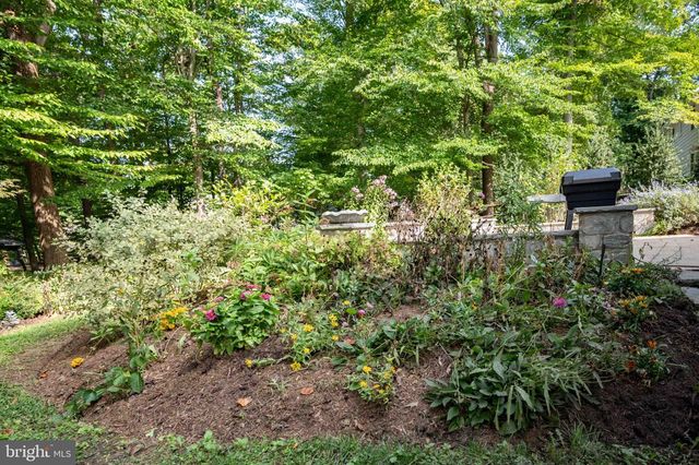 5124 CLINTON RD, Alexandria, VA 22312