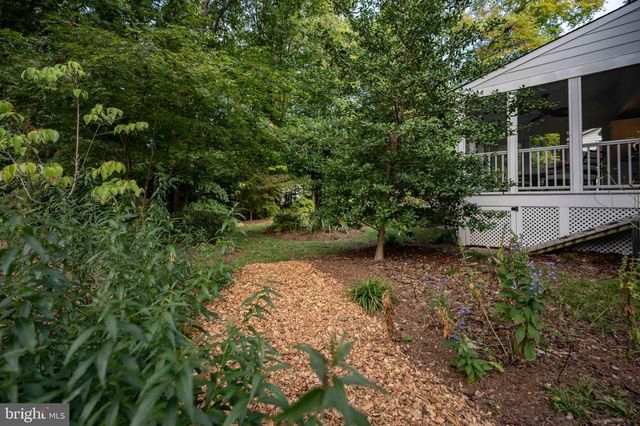 5124 CLINTON RD, Alexandria, VA 22312