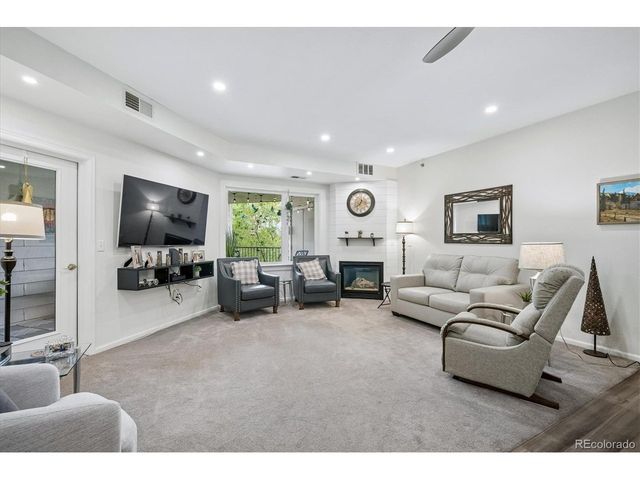 2896 W Riverwalk Cir A313, Littleton, CO 80123