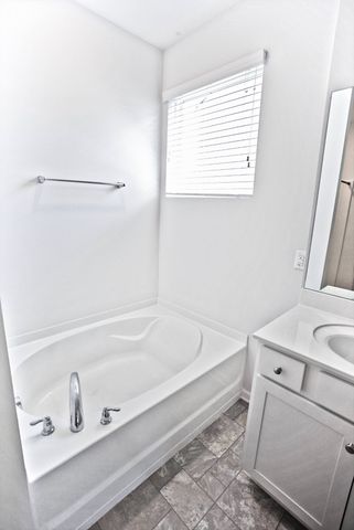 248 Autumn Terrace Ln, Clarksville, TN 37040