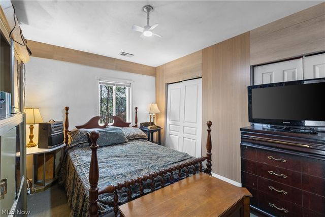 3318 Washington Street, Bellaire, OH 43906