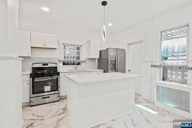 500 19th Street, Newark, NJ 07103