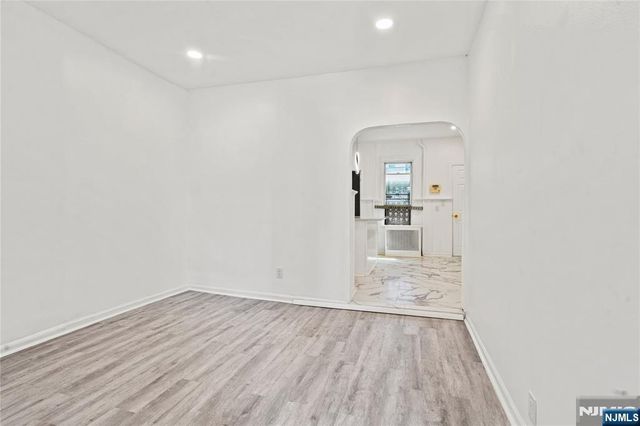 500 19th Street, Newark, NJ 07103
