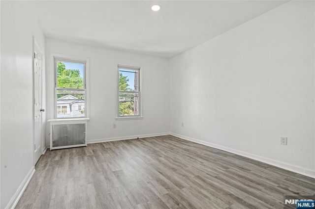500 19th Street, Newark, NJ 07103