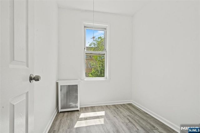 500 19th Street, Newark, NJ 07103