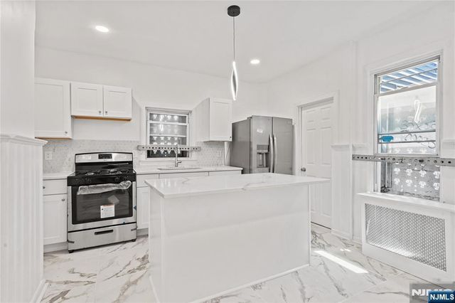 500 19th Street, Newark, NJ 07103