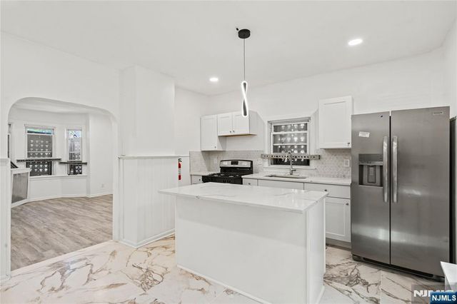 500 19th Street, Newark, NJ 07103