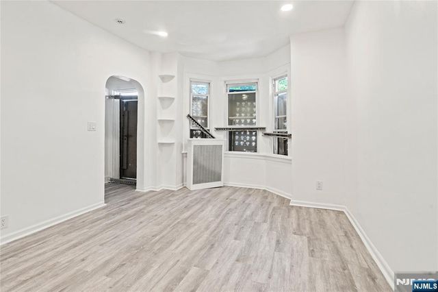500 19th Street, Newark, NJ 07103