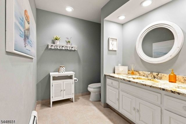 700 Oak Ln, Franklin Lakes Boro, NJ 07417