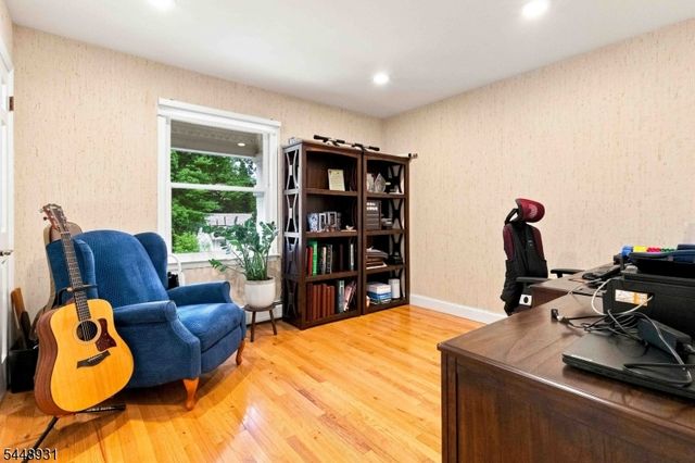 700 Oak Ln, Franklin Lakes Boro, NJ 07417