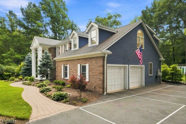 700 Oak Ln, Franklin Lakes Boro, NJ 07417