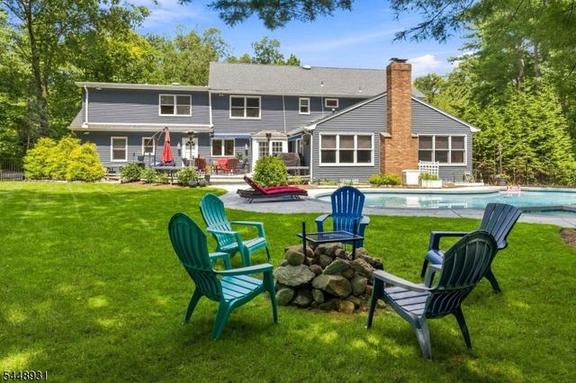 700 Oak Ln, Franklin Lakes Boro, NJ 07417