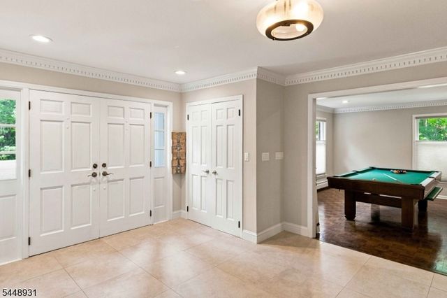 700 Oak Ln, Franklin Lakes Boro, NJ 07417