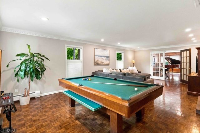 700 Oak Ln, Franklin Lakes Boro, NJ 07417