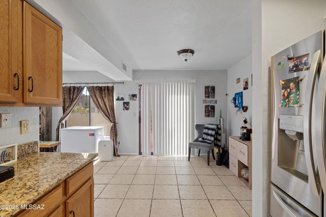 5572 N Crystal Mist Place, Tucson, AZ 85750