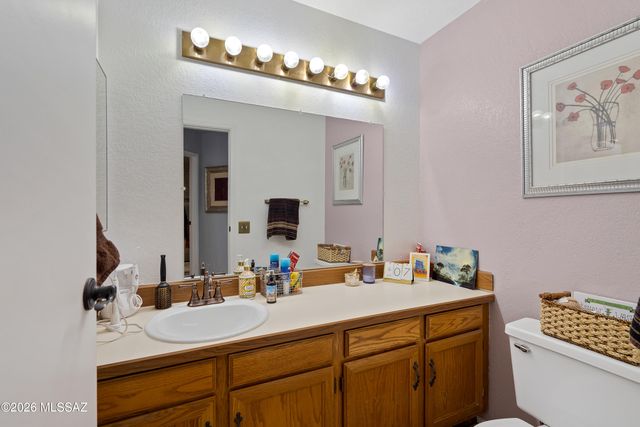 5572 N Crystal Mist Place, Tucson, AZ 85750