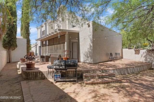 5572 N Crystal Mist Place, Tucson, AZ 85750