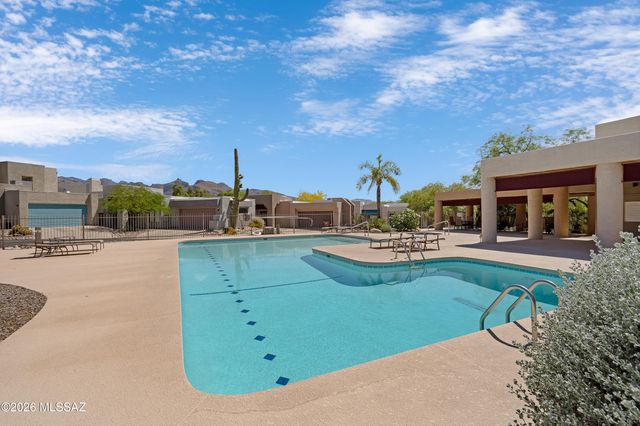 5572 N Crystal Mist Place, Tucson, AZ 85750