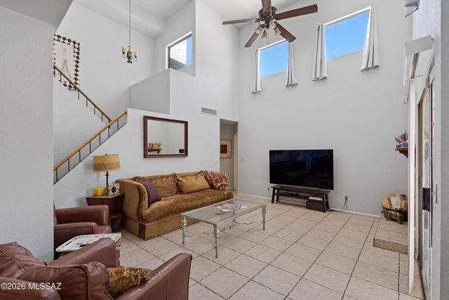 5572 N Crystal Mist Place, Tucson, AZ 85750