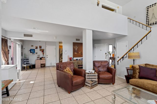 5572 N Crystal Mist Place, Tucson, AZ 85750