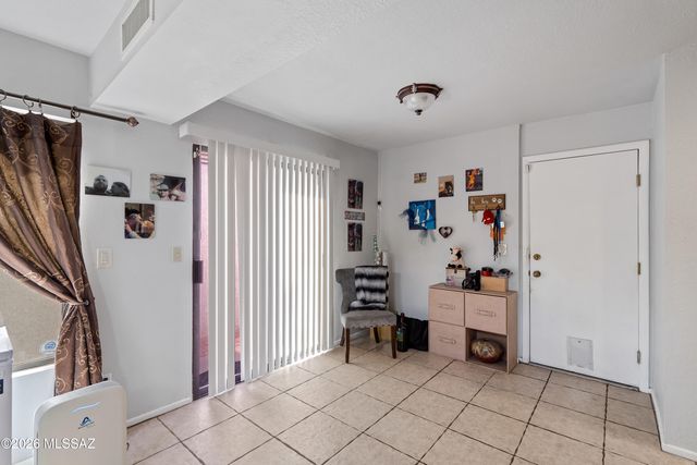 5572 N Crystal Mist Place, Tucson, AZ 85750