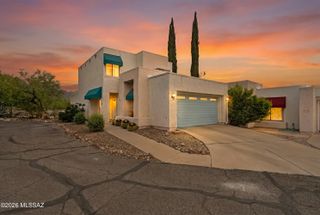 5572 N Crystal Mist Place, Tucson, AZ 85750