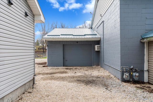 162 Exchange Street, Colona, IL 61241