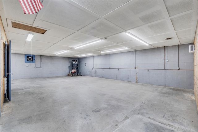 162 Exchange Street, Colona, IL 61241