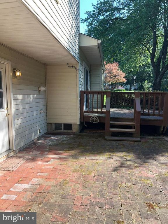 Image 11 of property listing at 2164 TULSA RD, Sykesville, MD 21784