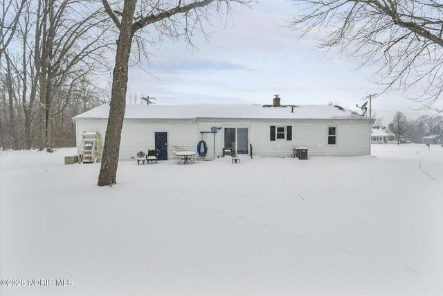 28262 Brookside Lane, Millbury, OH 43447