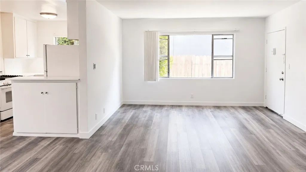 1132 S Holt 3, Los Angeles, CA 90035