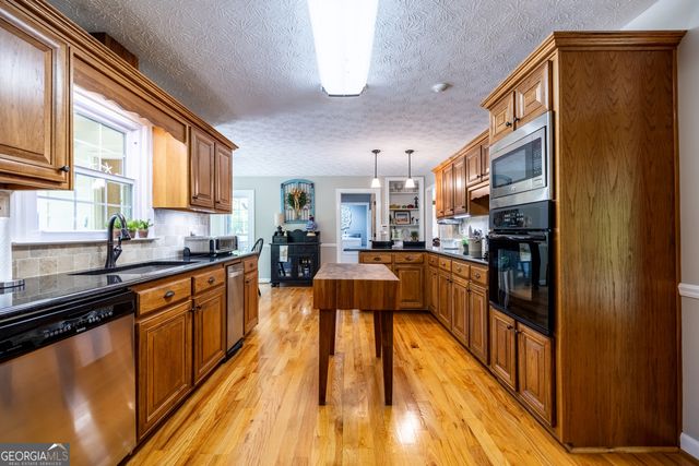 131 Hine Road SE, Rome, GA 30161