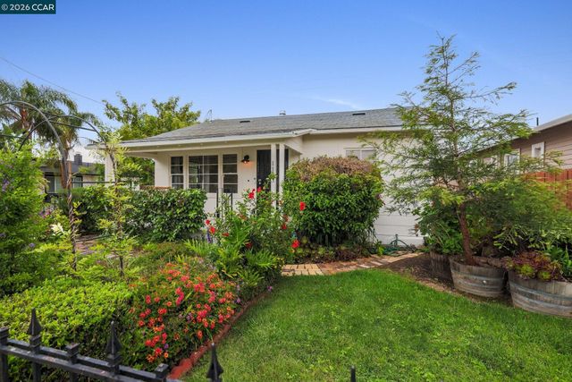 1153 Columbia St, Pittsburg, CA 94565