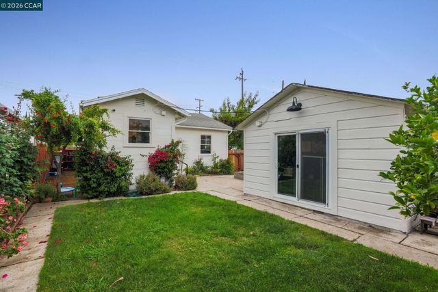 1153 Columbia St, Pittsburg, CA 94565
