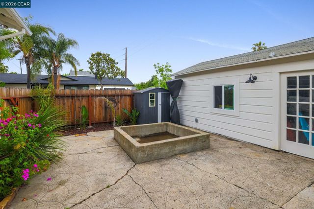 1153 Columbia St, Pittsburg, CA 94565