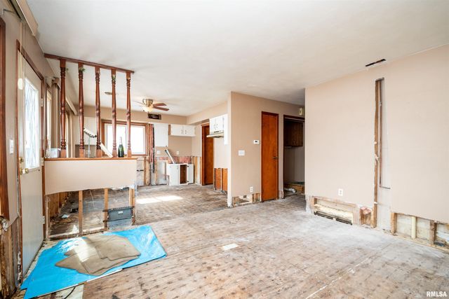 16426 N LAKEVIEW Street, Chillicothe, IL 61523