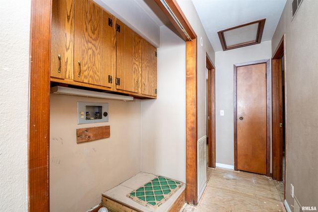 16426 N LAKEVIEW Street, Chillicothe, IL 61523