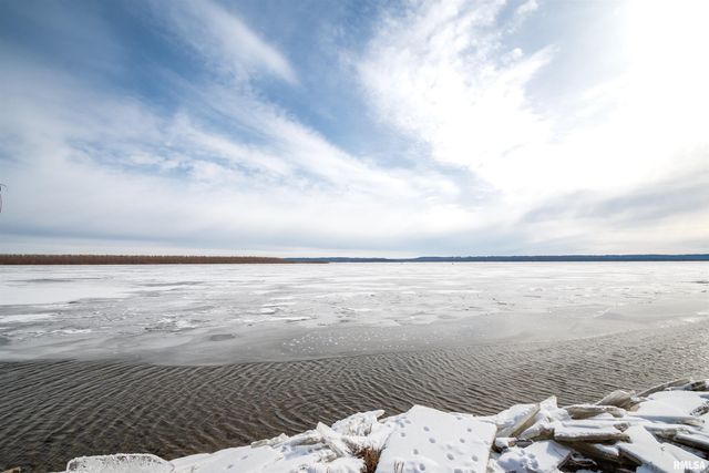 16426 N LAKEVIEW Street, Chillicothe, IL 61523