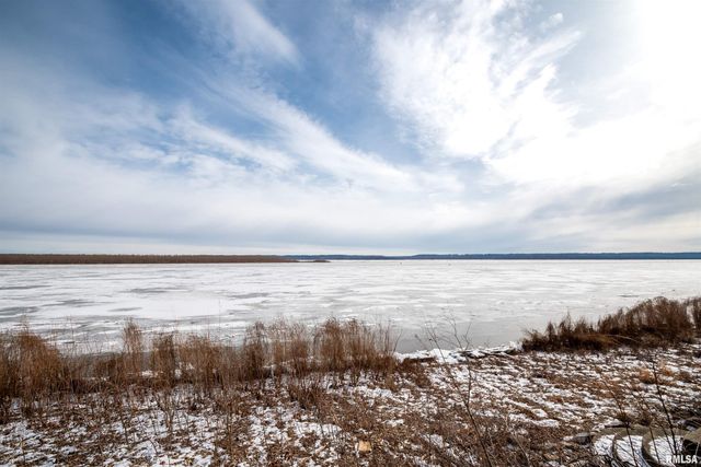 16426 N LAKEVIEW Street, Chillicothe, IL 61523