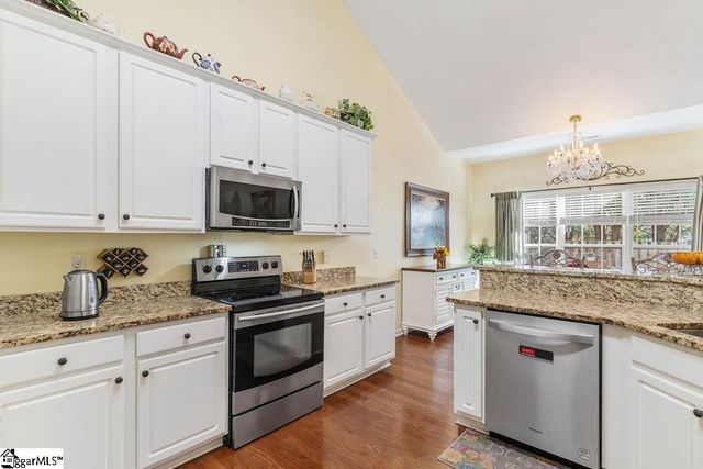 12 Rosemoss Court, Simpsonville, SC 29680