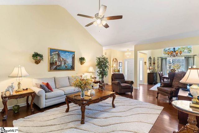 12 Rosemoss Court, Simpsonville, SC 29680