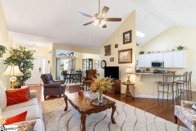 12 Rosemoss Court, Simpsonville, SC 29680