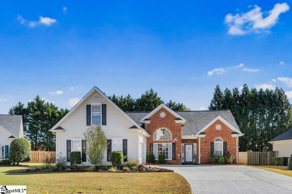12 Rosemoss Court, Simpsonville, SC 29680