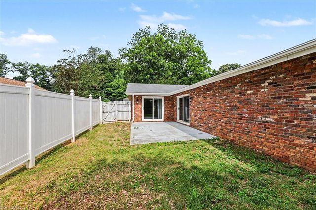 5671 Novack Street, Winston-salem, NC 27105