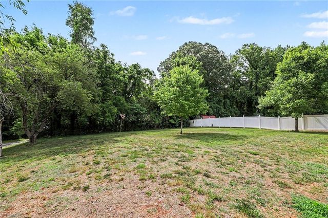 5671 Novack Street, Winston-salem, NC 27105