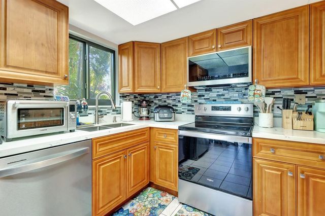 2936 Kirk Road, Lake Worth, FL 33461