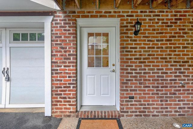115 OLD FIFTH CIR, Charlottesville, VA 22903