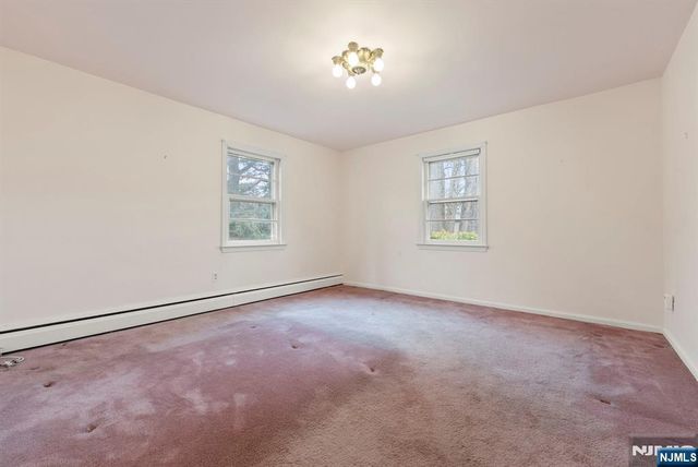 206 10th Street, Cresskill, NJ 07626