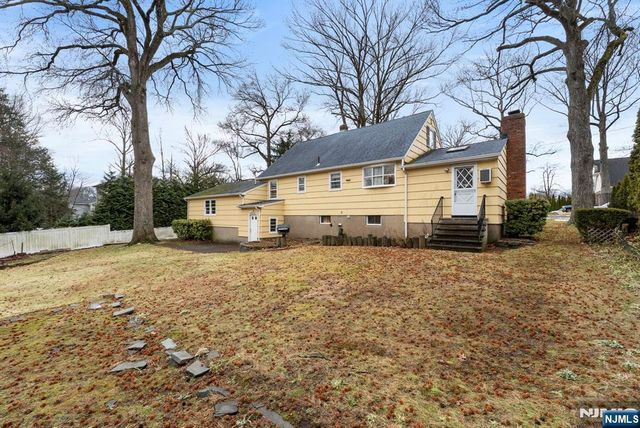 206 10th Street, Cresskill, NJ 07626